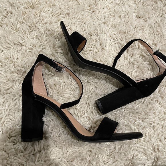 Black suede block heel - Picture 4 of 4